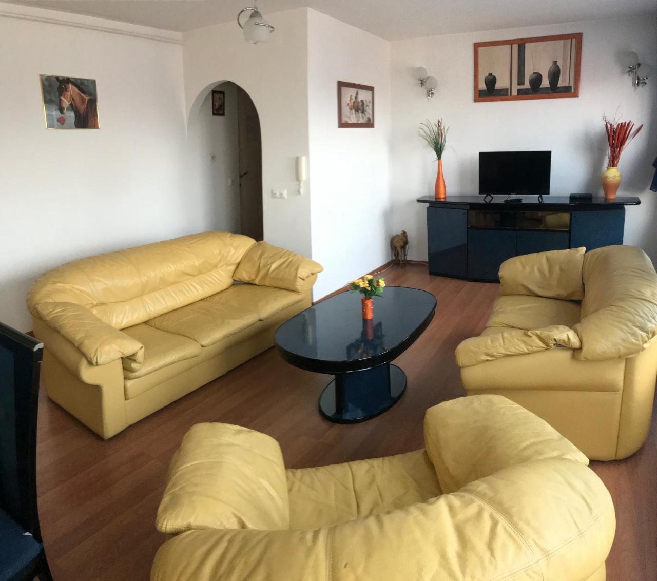 Lotusz Apartments In Nyiregyhaza Bagian luar foto