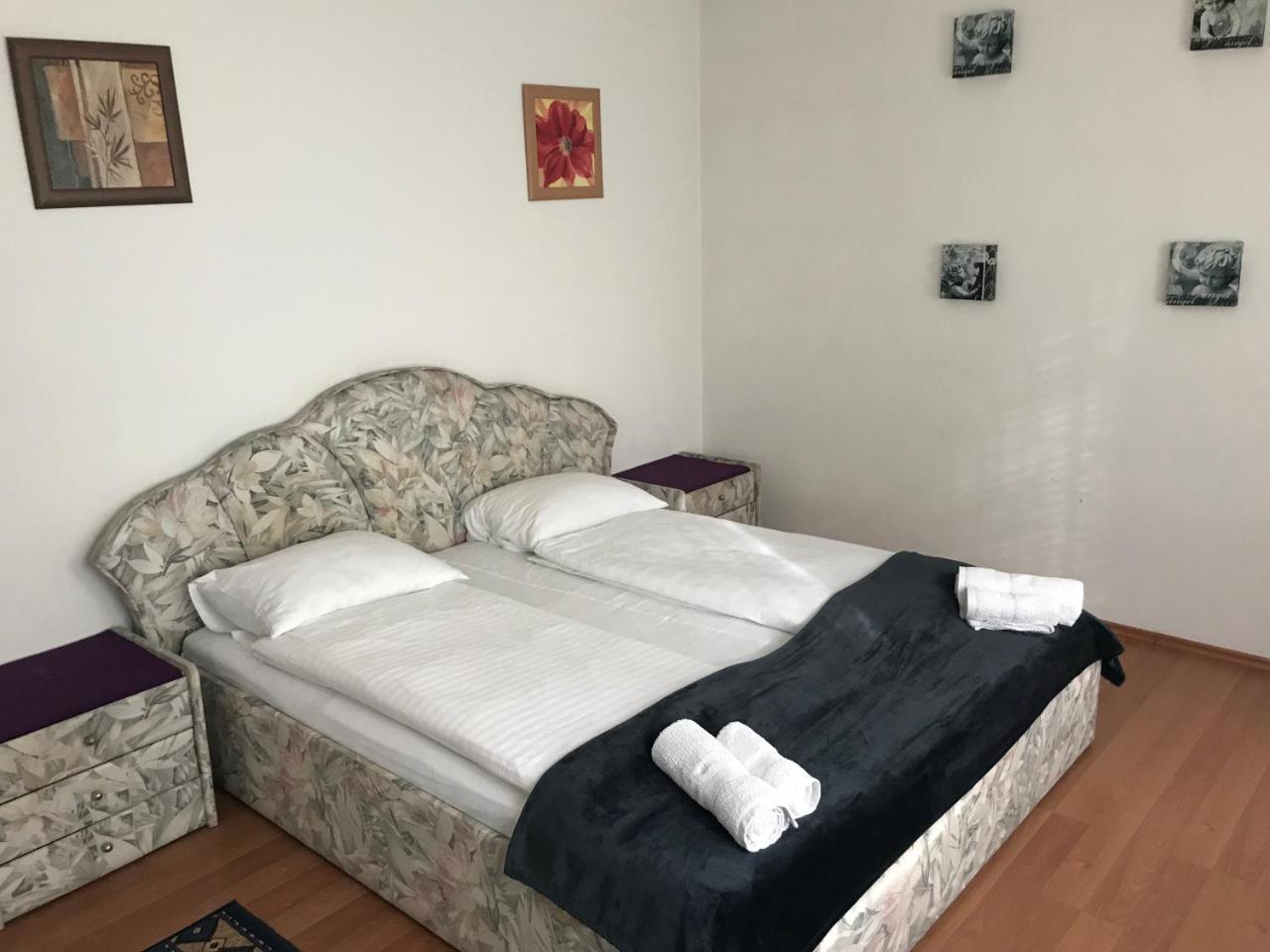 Lotusz Apartments In Nyiregyhaza Bagian luar foto