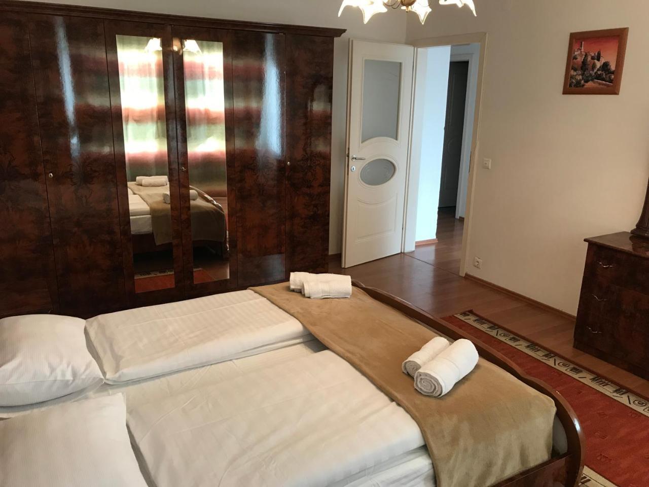 Lotusz Apartments In Nyiregyhaza Bagian luar foto