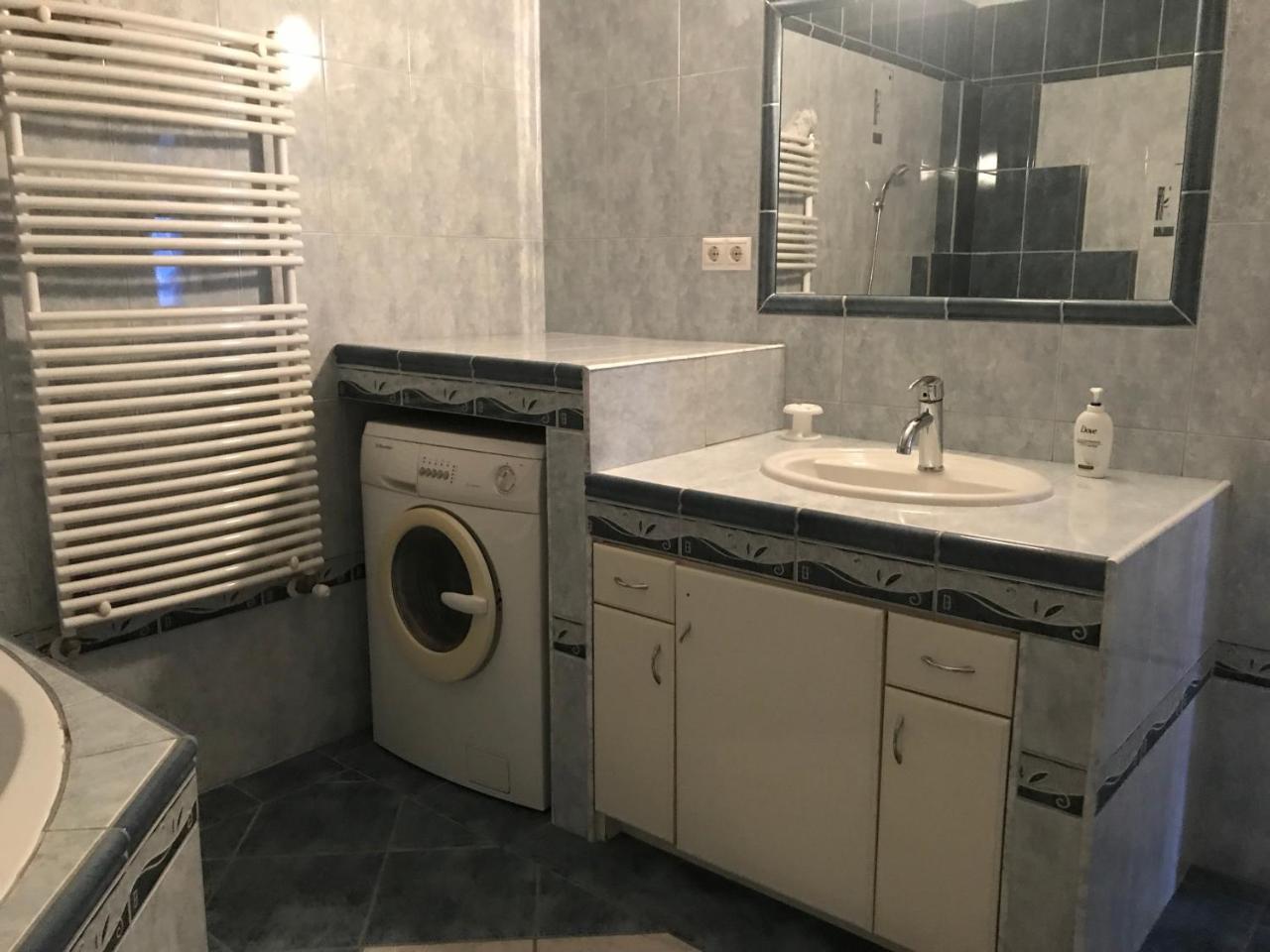 Lotusz Apartments In Nyiregyhaza Bagian luar foto