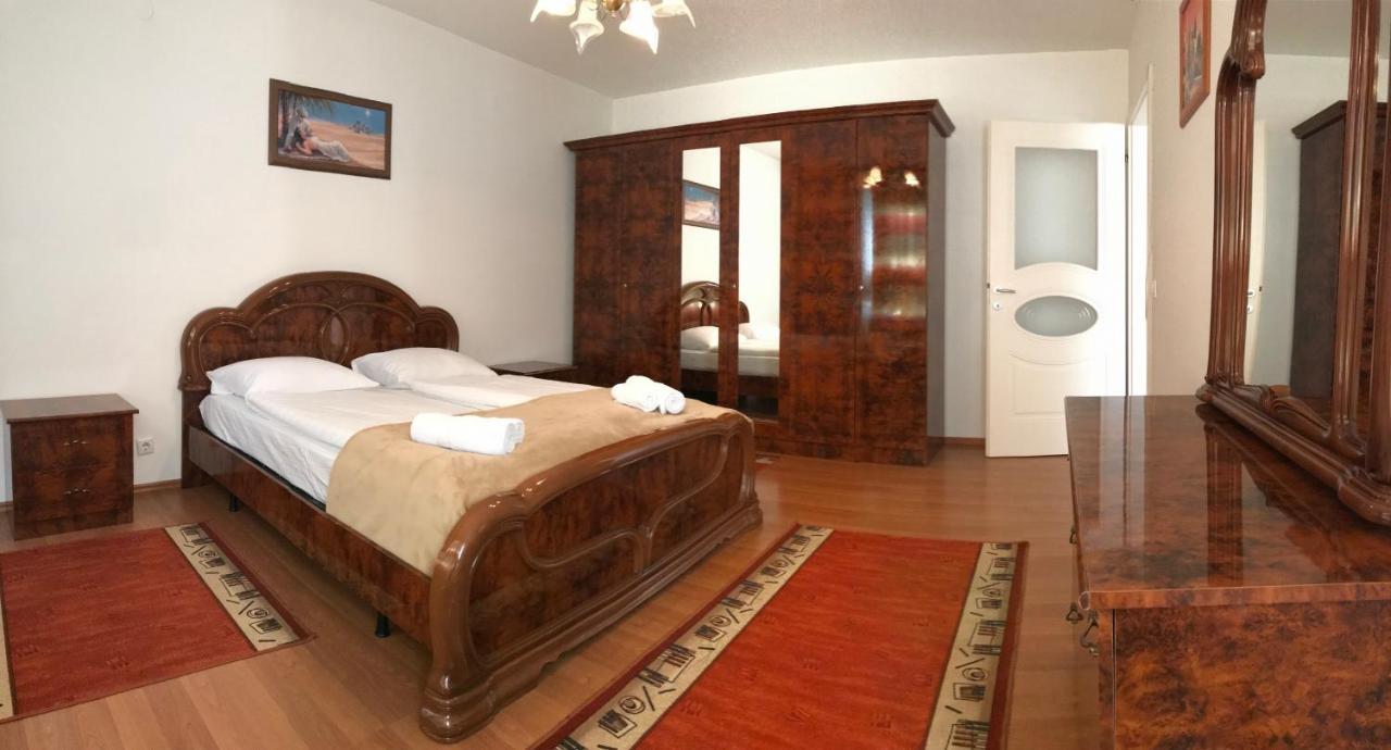 Lotusz Apartments In Nyiregyhaza Bagian luar foto