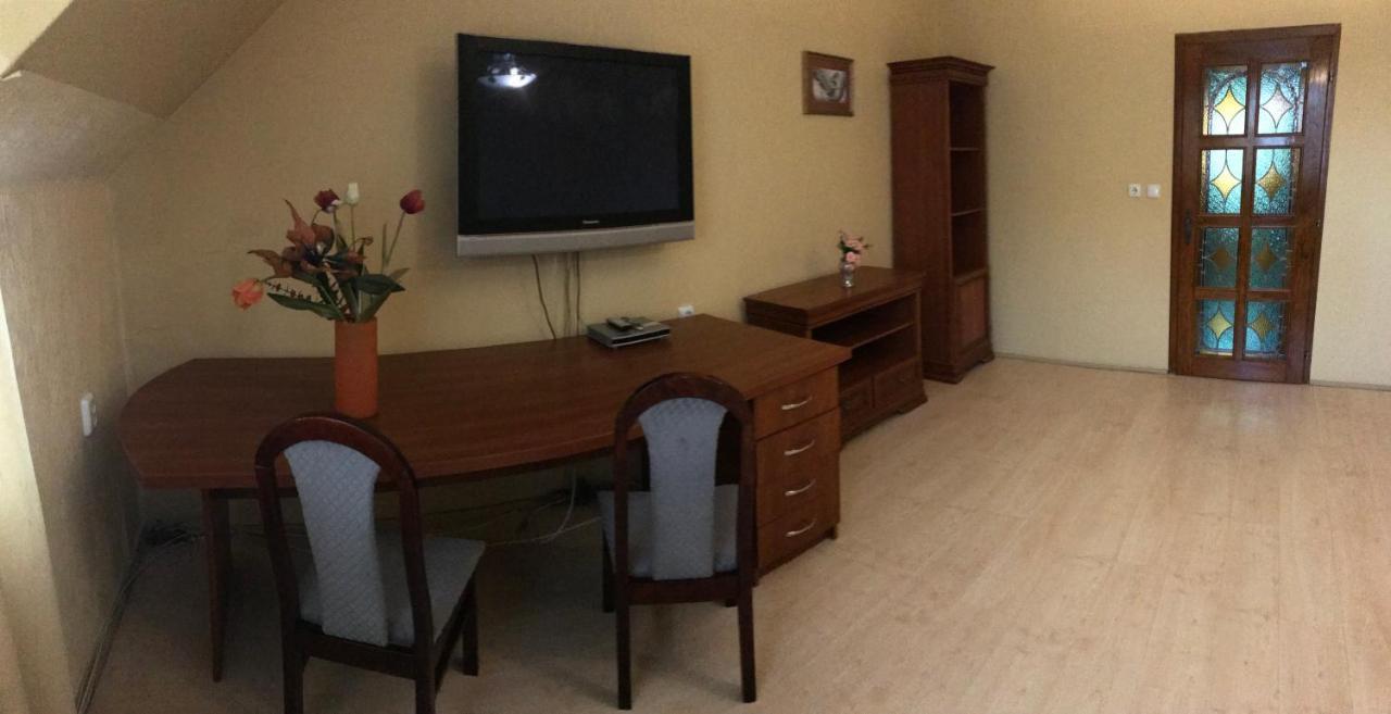 Lotusz Apartments In Nyiregyhaza Bagian luar foto