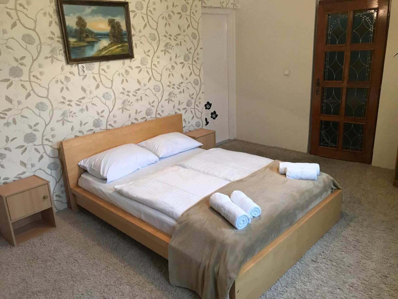 Lotusz Apartments In Nyiregyhaza Bagian luar foto