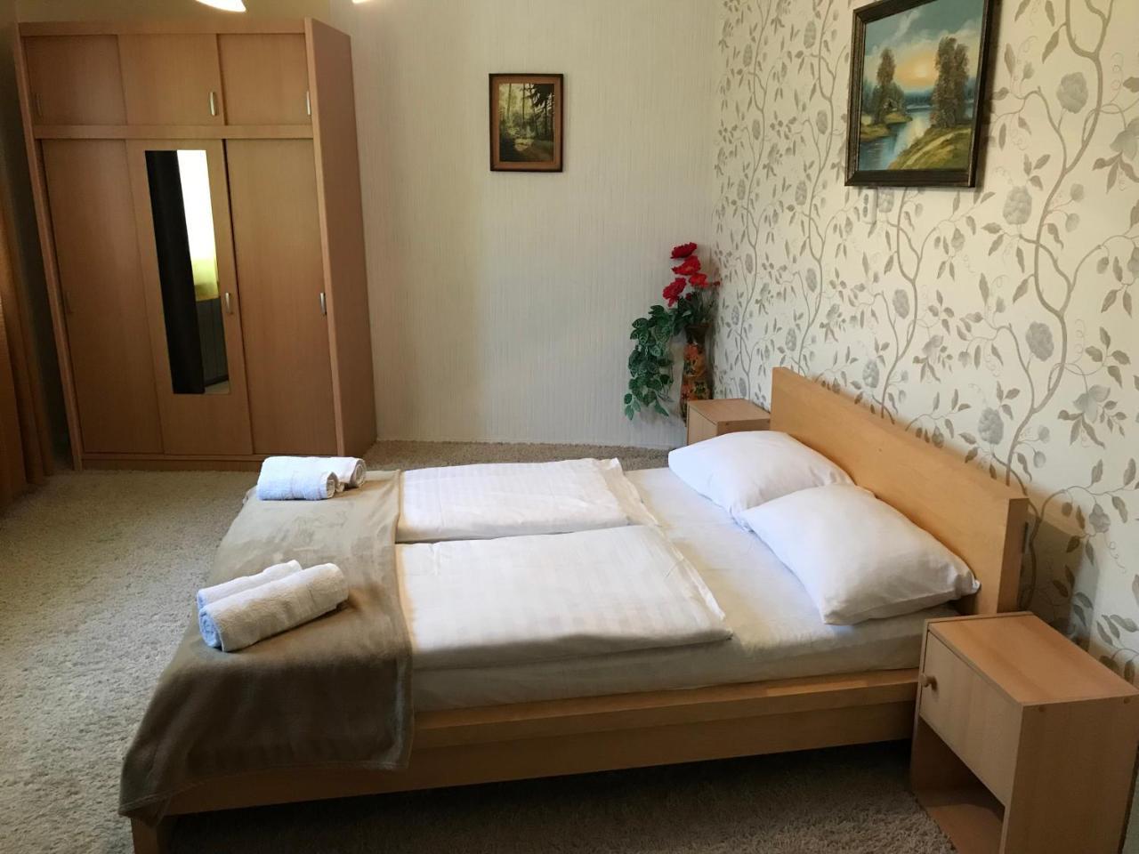 Lotusz Apartments In Nyiregyhaza Bagian luar foto